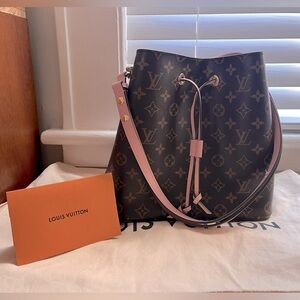 Louis Vuitton NeoNoe MM Bag Poudre